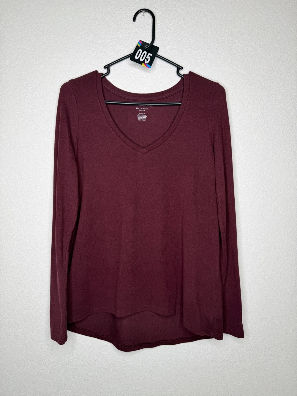 American Eagle Small Soft & Sexy Plush Burgundy V Neck Long Sleeve Top